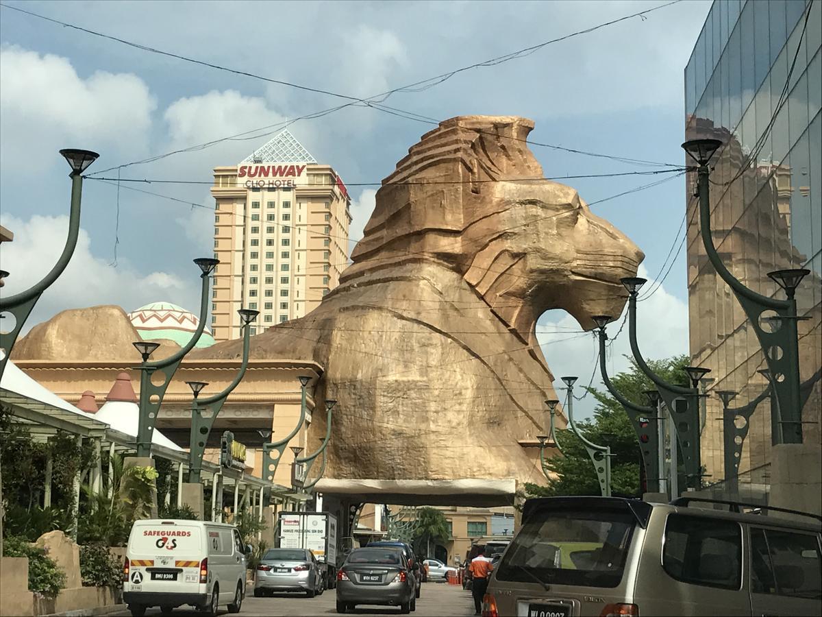 Subang Ville Ehsan Apartment Kampong Baharu Sungai Way Экстерьер фото